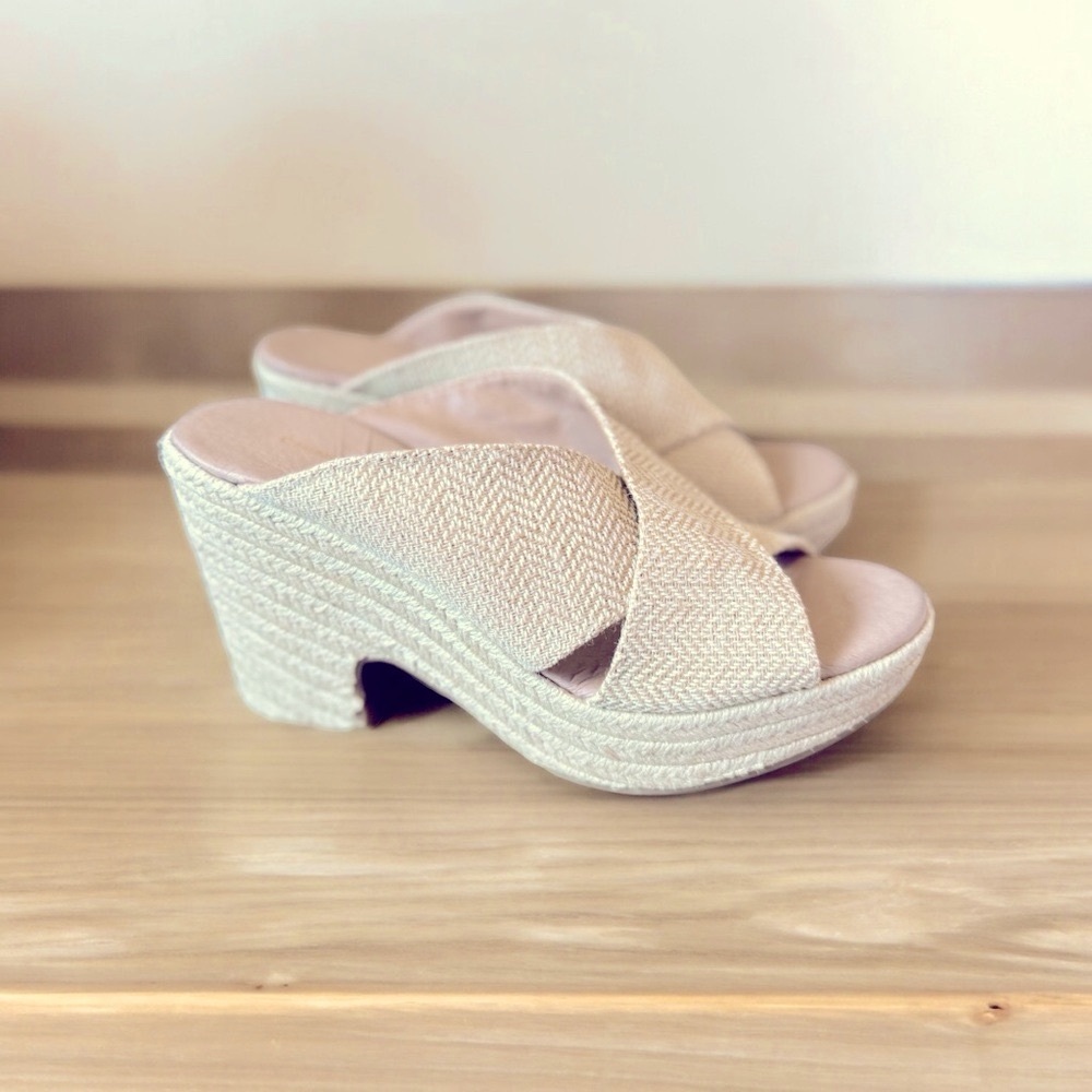 Chinese Laundry Beige Wedge Sandals